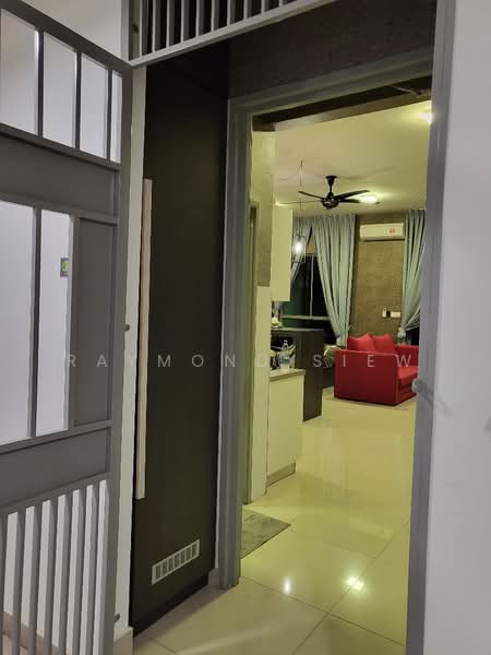 Service Residence for Sale at Cybersquare - Raymond Siew - Living Room - PropertyGuru.com.my