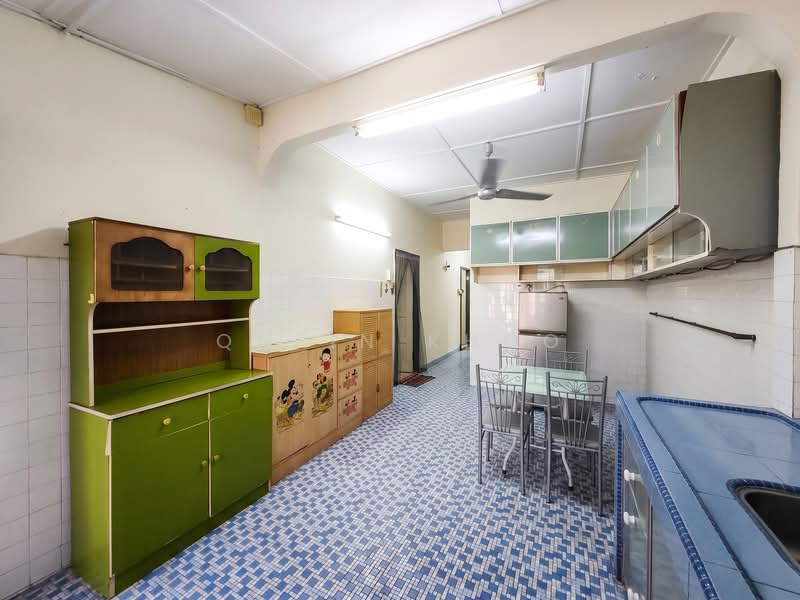 1-storey Terraced House for Sale in Taman Pertama (Ipoh) - Qazin Khoo - Kitchen - PropertyGuru.com.my