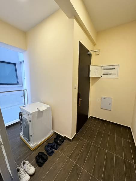 Condominium for Rent at Bay Point @ Country Garden Danga Bay - Corine YG - Entrance - PropertyGuru.com.my