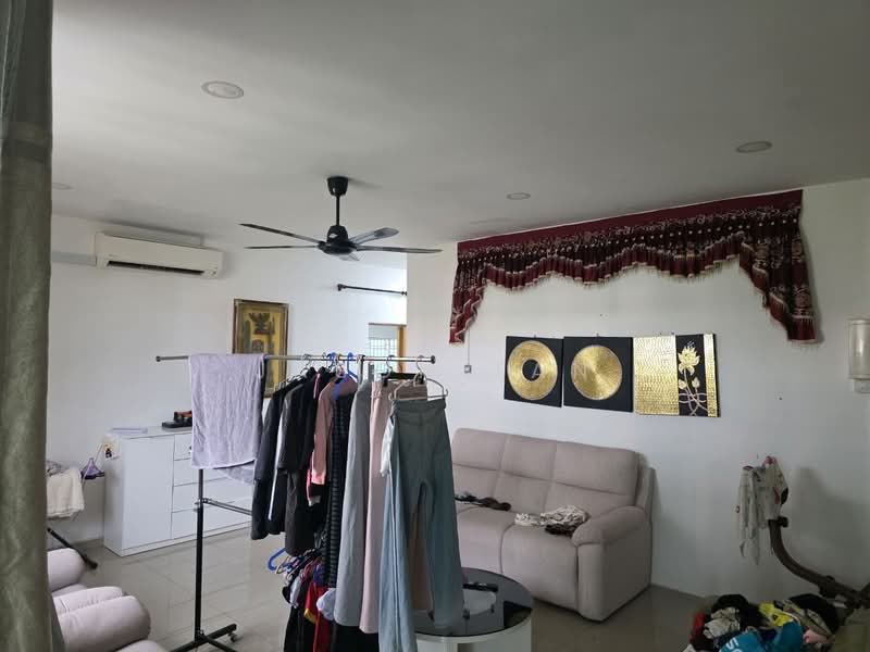 Kedai / Pejabat untuk Dijual di Bandar Uda Utama (Johor Bahru) - Jason Tan - Living Room - PropertyGuru.com.my
