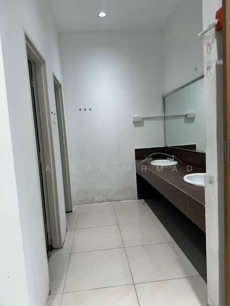 Retail Space for Rent in Bandar Baru Bangi (Selangor) - Zaidah Ahmad - Bathroom - PropertyGuru.com.my