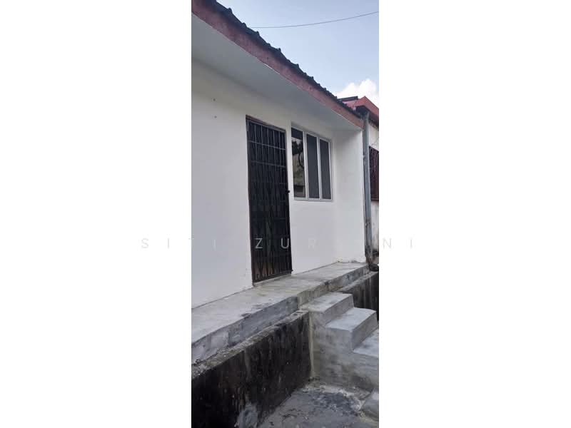 2-storey Terraced House for Rent in Taman Castlefield (Sri Petaling) - Siti Zuraini - Exterior - PropertyGuru.com.my