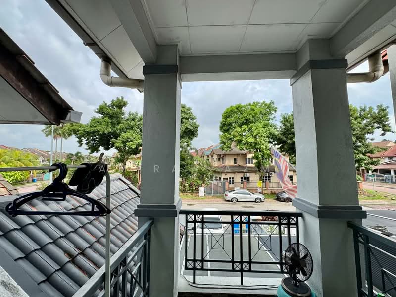 2-storey Terraced House for Sale in Bukit Jelutong (Shah Alam) - Amirah Azmi - Balcony - PropertyGuru.com.my