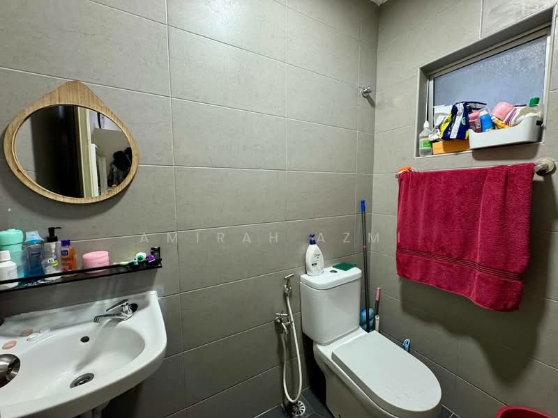 2-storey Terraced House for Sale in Bukit Jelutong (Shah Alam) - Amirah Azmi - Bathroom - PropertyGuru.com.my