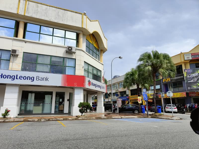 Shop for Rent in Batu 11 (Cheras) - Jessie Sim - Exterior - PropertyGuru.com.my