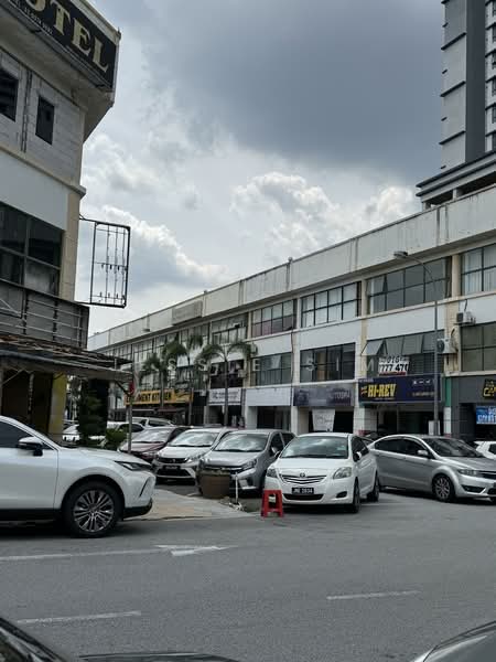 Shop for Rent in Batu 11 (Cheras) - Jessie Sim - Exterior - PropertyGuru.com.my