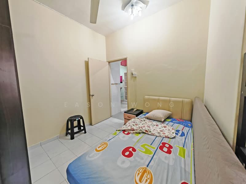 2-storey Terraced House for Sale in Taman Suria (Bandar Sungai Long) - Eason Wong - Bedroom - PropertyGuru.com.my
