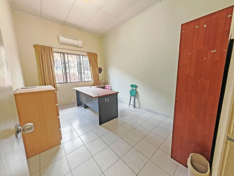 2-storey Terraced House for Sale in Taman Suria (Bandar Sungai Long) - Eason Wong - Study - PropertyGuru.com.my