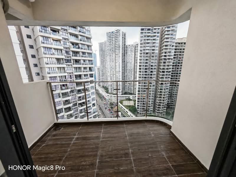 Condominium for Rent at Bay Laurel @ Country Garden Danga Bay - Gideon Chan - Balcony - PropertyGuru.com.my
