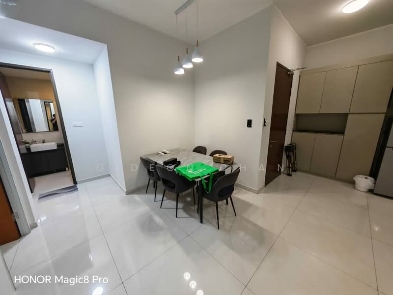 Condominium for Rent at Bay Laurel @ Country Garden Danga Bay - Gideon Chan - Dining Room - PropertyGuru.com.my