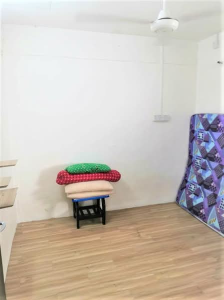 Flat for Sale at Flat Taman Ungku Tun Aminah - Bee Bee - PropertyGuru.com.my
