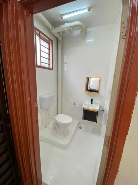 2-storey Terraced House for Sale in Johor Bahru (Johor) - Abd Hakeem Abd Jalil - Bathroom - PropertyGuru.com.my