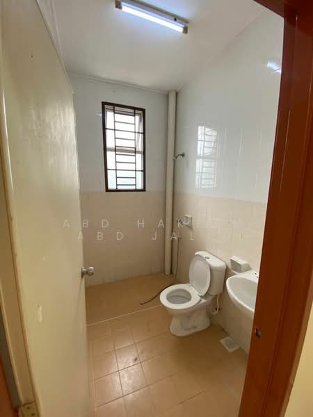 2-storey Terraced House for Sale in Johor Bahru (Johor) - Abd Hakeem Abd Jalil - Bathroom - PropertyGuru.com.my
