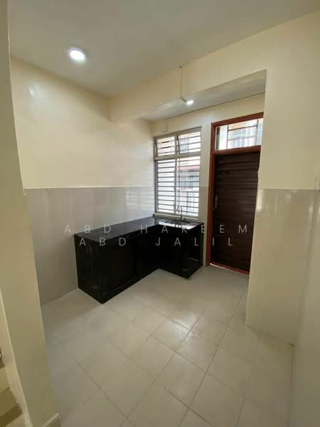 2-storey Terraced House for Sale in Johor Bahru (Johor) - Abd Hakeem Abd Jalil - Kitchen - PropertyGuru.com.my