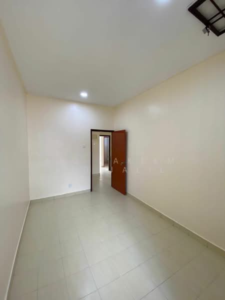 2-storey Terraced House for Sale in Johor Bahru (Johor) - Abd Hakeem Abd Jalil - Interior - PropertyGuru.com.my