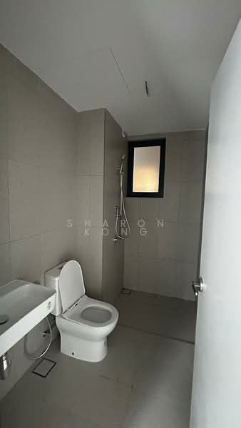 Service Residence for Sale at Alira @ Metropark Subang - Sharon Kong - Bathroom - PropertyGuru.com.my