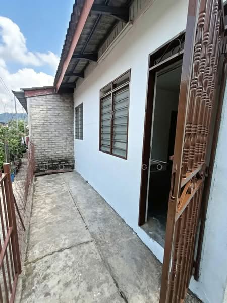 1-storey Terraced House for Sale in Jelapang (Ipoh) - Donald Goh - Exterior - PropertyGuru.com.my
