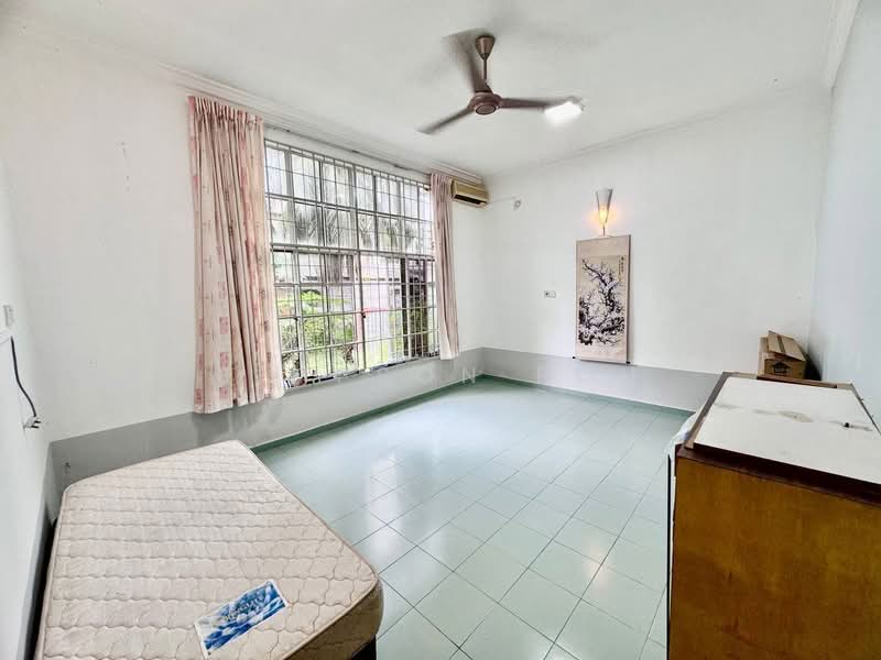 Rumah Teres 3 Tingkat untuk Dijual di Taman Tampoi Utama (Johor Bahru) - Simpson Poh - Bedroom - PropertyGuru.com.my