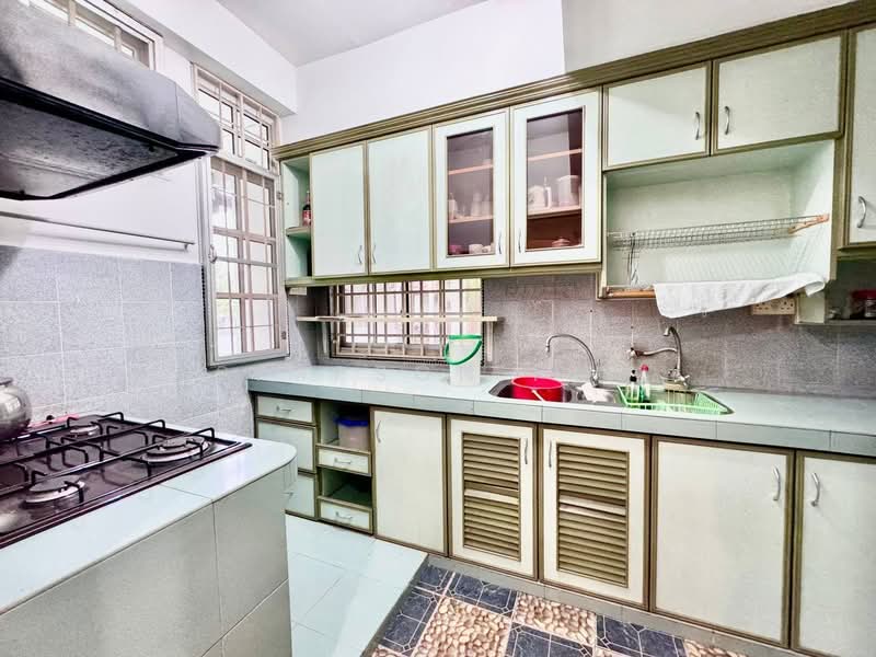 Rumah Teres 3 Tingkat untuk Dijual di Taman Tampoi Utama (Johor Bahru) - Simpson Poh - Kitchen - PropertyGuru.com.my