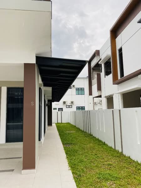 Semi-Detached House for Rent in Taman Sutera Utama (Skudai) - Suimei Lee - Exterior - PropertyGuru.com.my