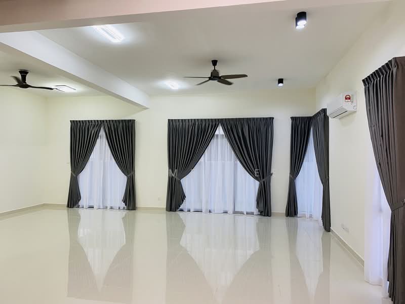 Semi-Detached House for Rent in Taman Sutera Utama (Skudai) - Suimei Lee - Living Room - PropertyGuru.com.my