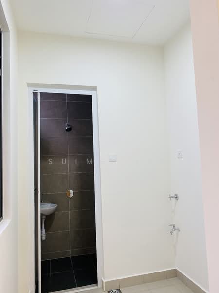 Semi-Detached House for Rent in Taman Sutera Utama (Skudai) - Suimei Lee - Bathroom - PropertyGuru.com.my