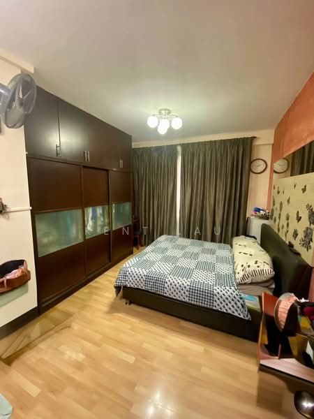 Condominium for Sale at The Tamarind - Kent Lau - Bedroom - PropertyGuru.com.my