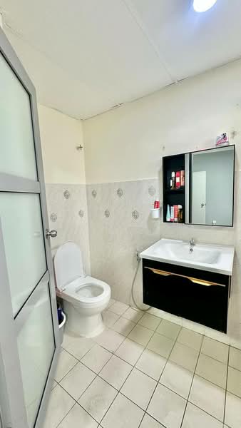Kondominium untuk Disewa di Puncak Nusa Kelana - Syahirah Ismol - Bathroom - PropertyGuru.com.my
