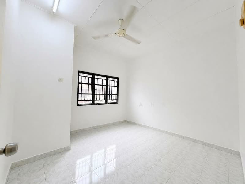 2-storey Terraced House for Sale in Taman Desaria (Petaling Jaya) - Ilman Nahri - Interior - PropertyGuru.com.my