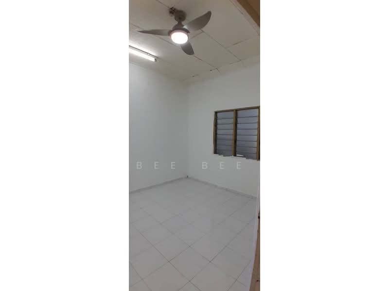 Untuk Disewa - Taman Bukit Kempas
