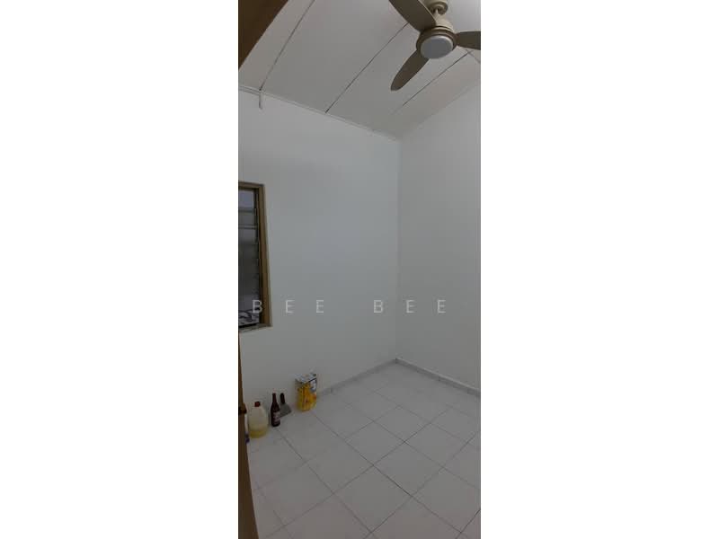 Untuk Disewa - Taman Bukit Kempas