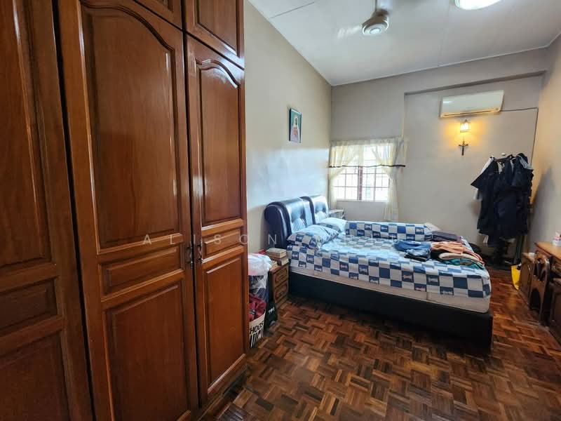 1-storey Terraced House for Sale in Taman Bukit Maluri (Kepong) - Alison Chiu - Bedroom - PropertyGuru.com.my