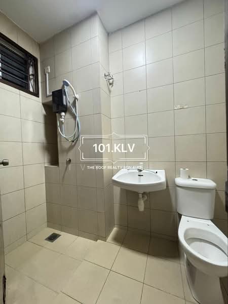 2.5-storey Terraced House for Sale in Bandar Botanic (Klang) - Ivy Por - Bathroom - PropertyGuru.com.my