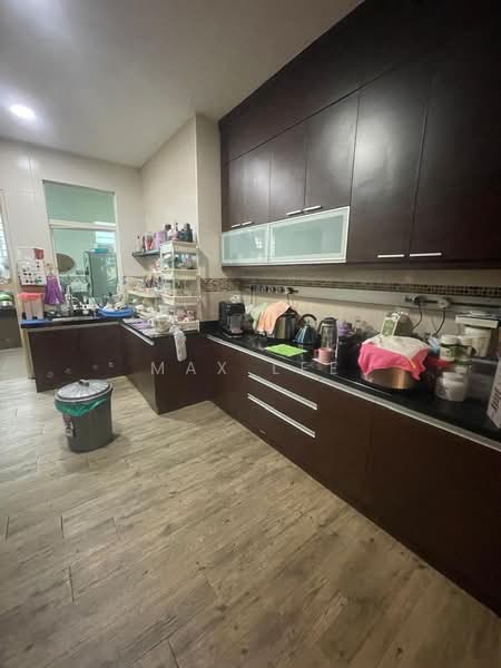 Rumah Berkembar untuk Dijual di Taman Bukit Serdang (Seri Kembangan) - Max Lee - Kitchen - PropertyGuru.com.my