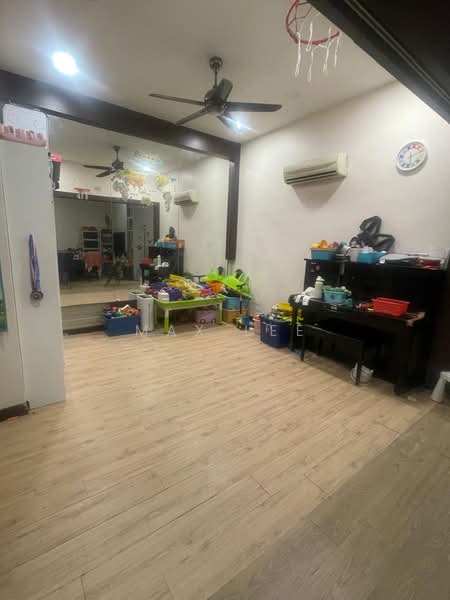 Rumah Berkembar untuk Dijual di Taman Bukit Serdang (Seri Kembangan) - Max Lee - Interior - PropertyGuru.com.my