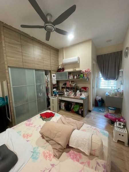 Rumah Berkembar untuk Dijual di Taman Bukit Serdang (Seri Kembangan) - Max Lee - Bedroom - PropertyGuru.com.my