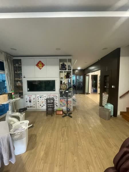 Rumah Berkembar untuk Dijual di Taman Bukit Serdang (Seri Kembangan) - Max Lee - Living Room - PropertyGuru.com.my