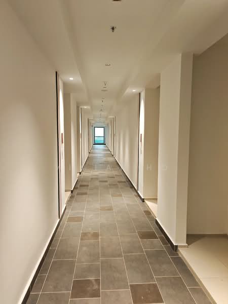 Sofo untuk Disewa di Kota Damansara (Selangor) - Vivian Ho - Corridor - PropertyGuru.com.my