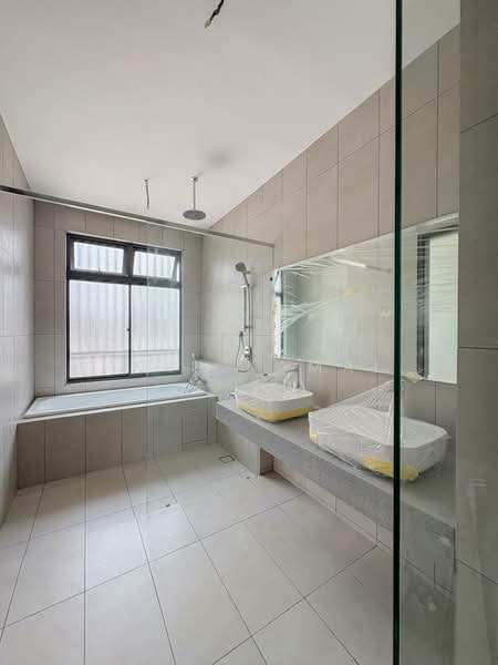 Semi-Detached House for Sale in Elmina (Shah Alam) - Aqil Kamal - Bathroom - PropertyGuru.com.my