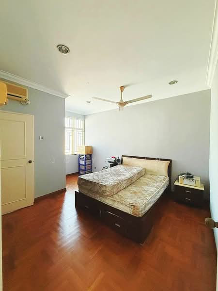 Rumah Berkembar untuk Dijual di Taman Impian Emas (Skudai) - Joey Chin - Bedroom - PropertyGuru.com.my