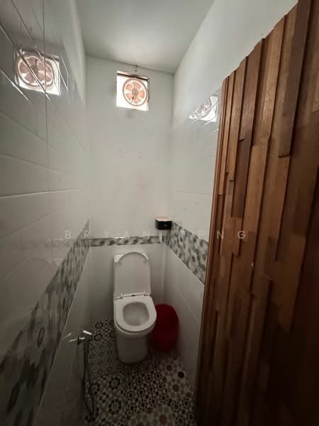 Kedai untuk Disewa di Bayan Lepas (Penang) - Bryan Teng - Bathroom - PropertyGuru.com.my