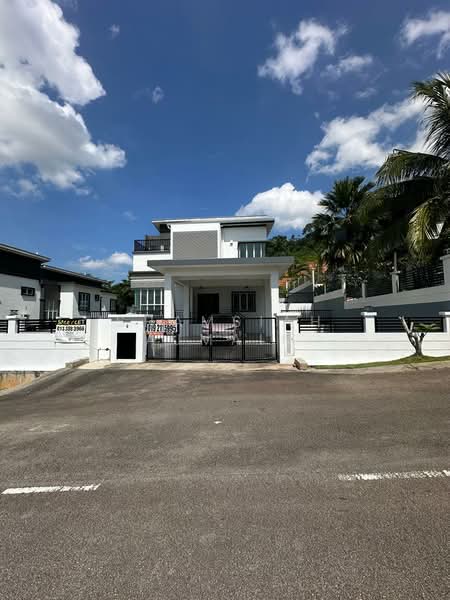 Bungalow for Sale in Sungai Merab (Dengkil) - SHAMSIAH AJMAIN - Exterior - PropertyGuru.com.my