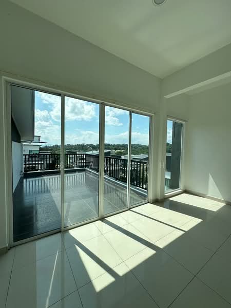 Bungalow for Sale in Sungai Merab (Dengkil) - SHAMSIAH AJMAIN - Balcony - PropertyGuru.com.my