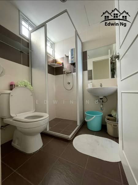 Kondominium untuk Dijual di Marina Bay Condominium - Edwin Ng - Bathroom - PropertyGuru.com.my