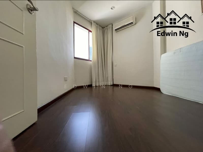 Kondominium untuk Dijual di Marina Bay Condominium - Edwin Ng - Bedroom - PropertyGuru.com.my