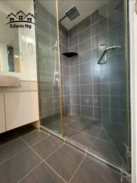Kondominium untuk Dijual di Marina Bay Condominium - Edwin Ng - Bathroom - PropertyGuru.com.my