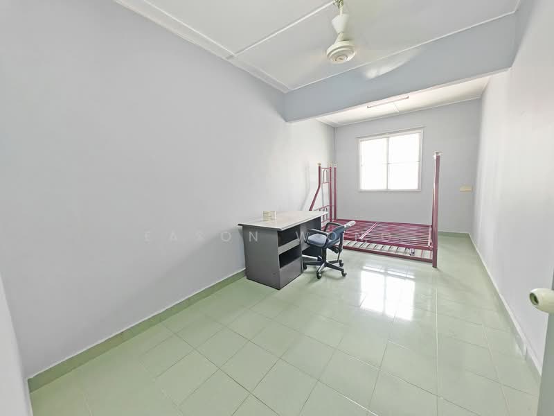 Rumah Teres 2 Tingkat untuk Disewa di Taman Kajang Mulia (Kajang) - Eason Wong - Bedroom - PropertyGuru.com.my