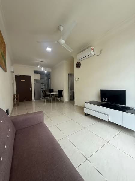 Servis Apartment untuk Disewa di Pangsapuri Tanah Emas (Golden Sands) - Janessa Lim - Living Room - PropertyGuru.com.my