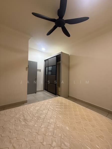 Servis Apartment untuk Disewa di Pangsapuri Tanah Emas (Golden Sands) - Janessa Lim - Bedroom - PropertyGuru.com.my