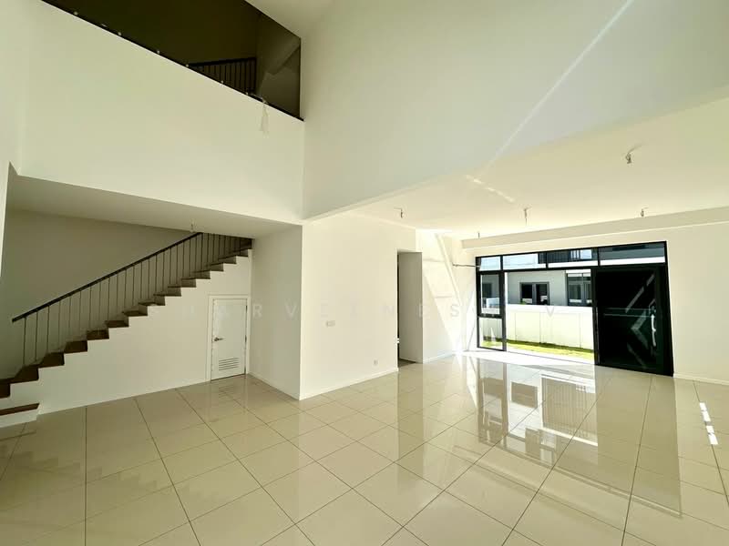 Rumah Berkembar untuk Dijual di Rawang (Selangor) - Sharveenesh V - Living Room - PropertyGuru.com.my